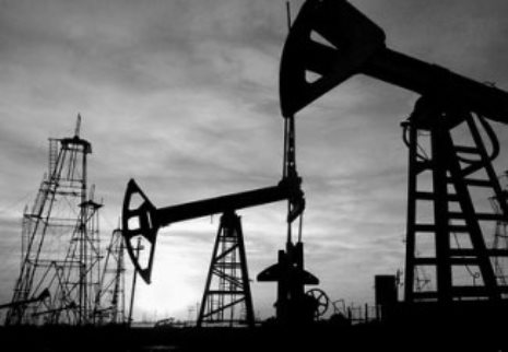 Мировые цены на нефть возобновили снижение